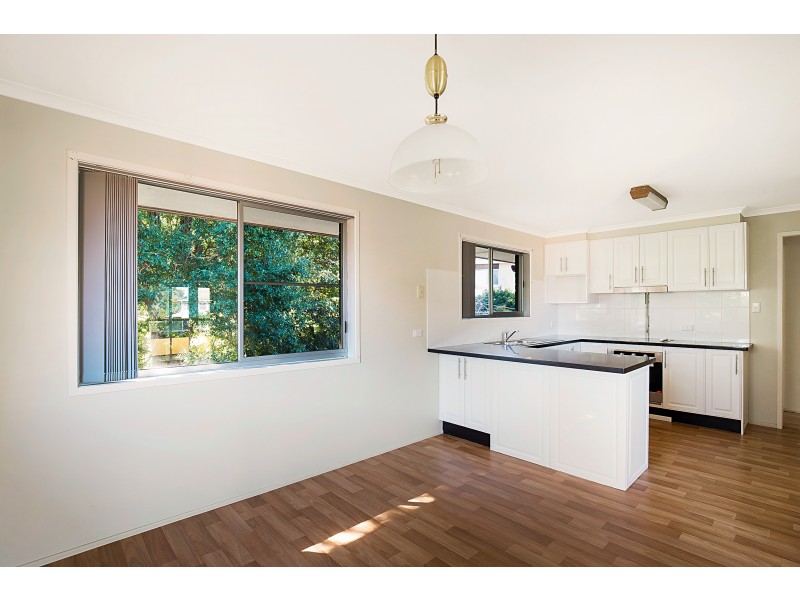 2 Steinmuller Court, Mount Lofty QLD 4350