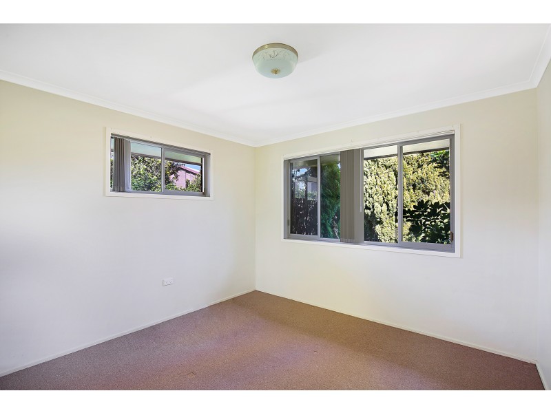 2 Steinmuller Court, Mount Lofty QLD 4350