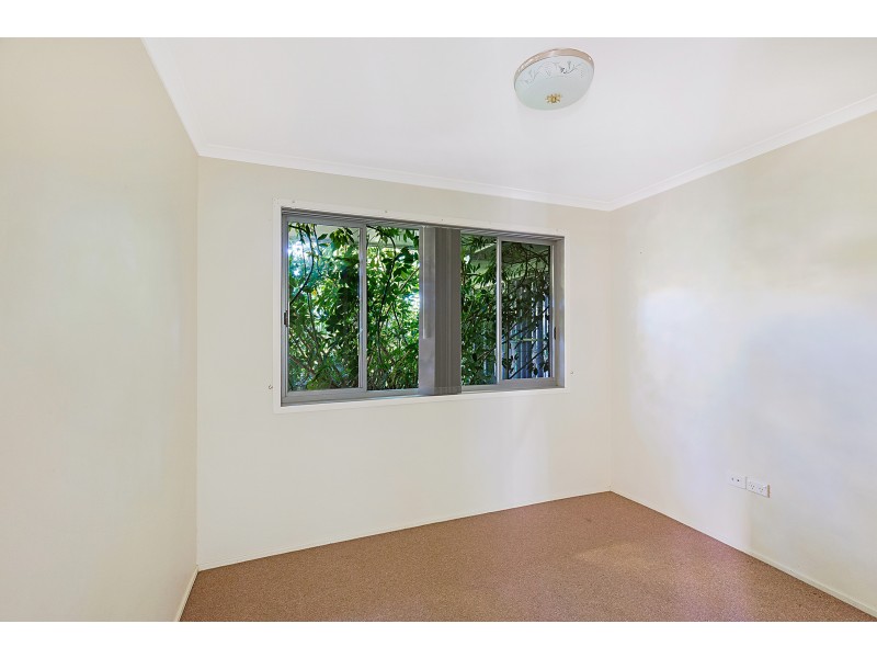 2 Steinmuller Court, Mount Lofty QLD 4350