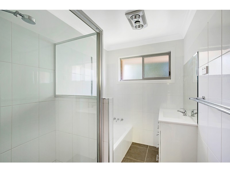 2 Steinmuller Court, Mount Lofty QLD 4350