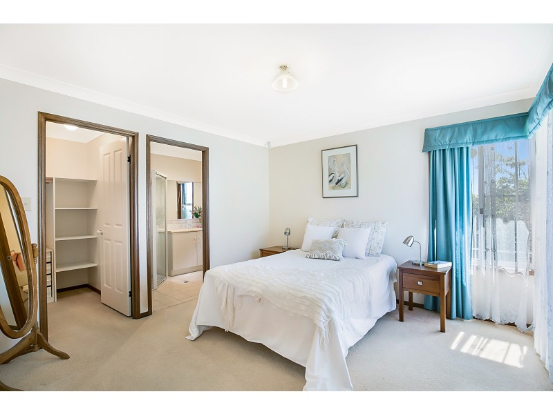 71 Bouganvillea Drive, Middle Ridge QLD 4350
