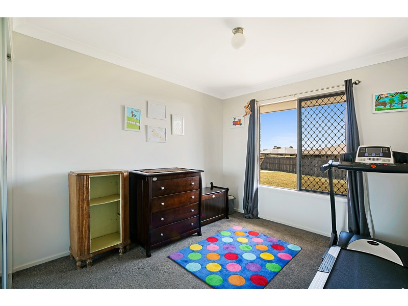 9 Esmeralda Street, Cambooya QLD 4358