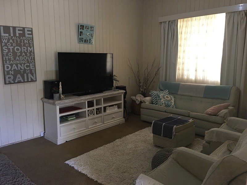 212 Campbell Street, Newtown QLD 4350