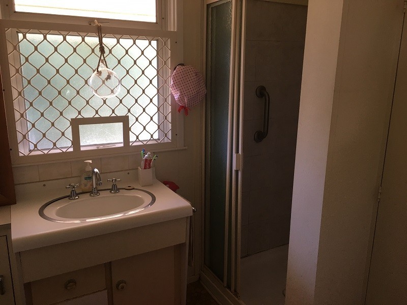 212 Campbell Street, Newtown QLD 4350