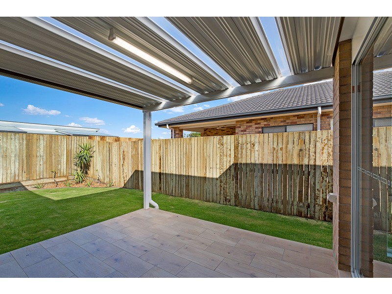 1/14 Wandsworth Street, Cranley QLD 4350