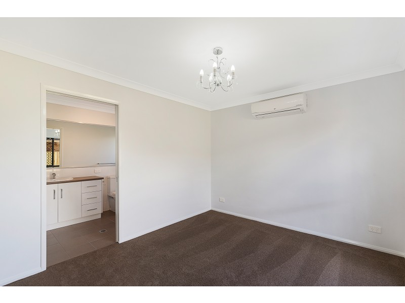 1/14 Wandsworth Street, Cranley QLD 4350