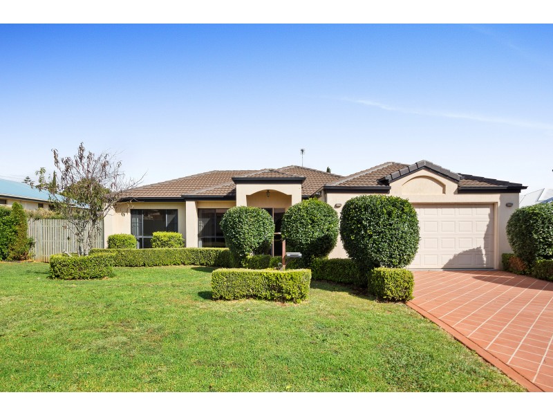 13  Olympus Court, Middle Ridge QLD 4350