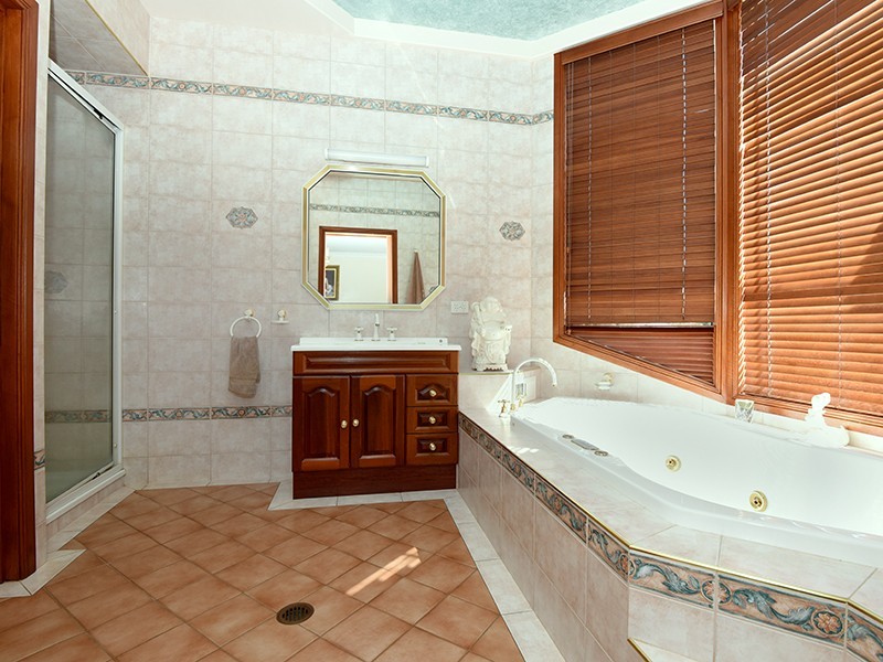 2 Pigott Drive, Rangeville QLD 4350