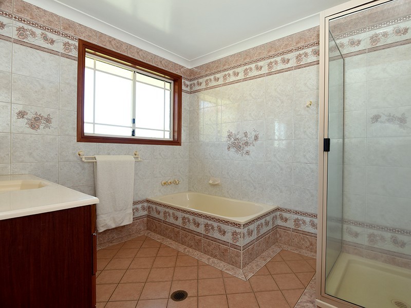 2 Pigott Drive, Rangeville QLD 4350