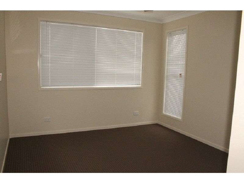 17/5 Paull Street, Newtown QLD 4350