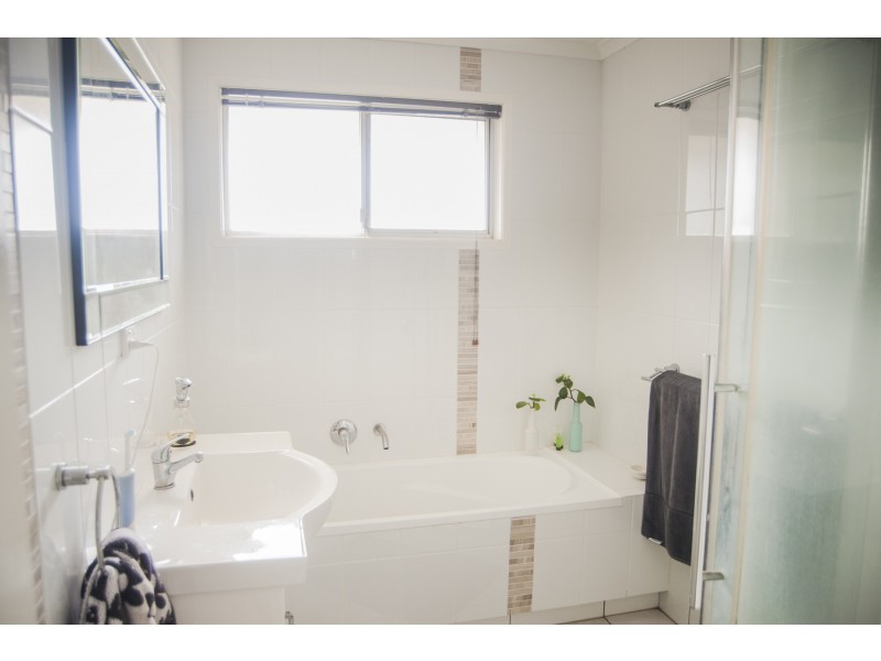 40 Platz Street, Darling Heights QLD 4350