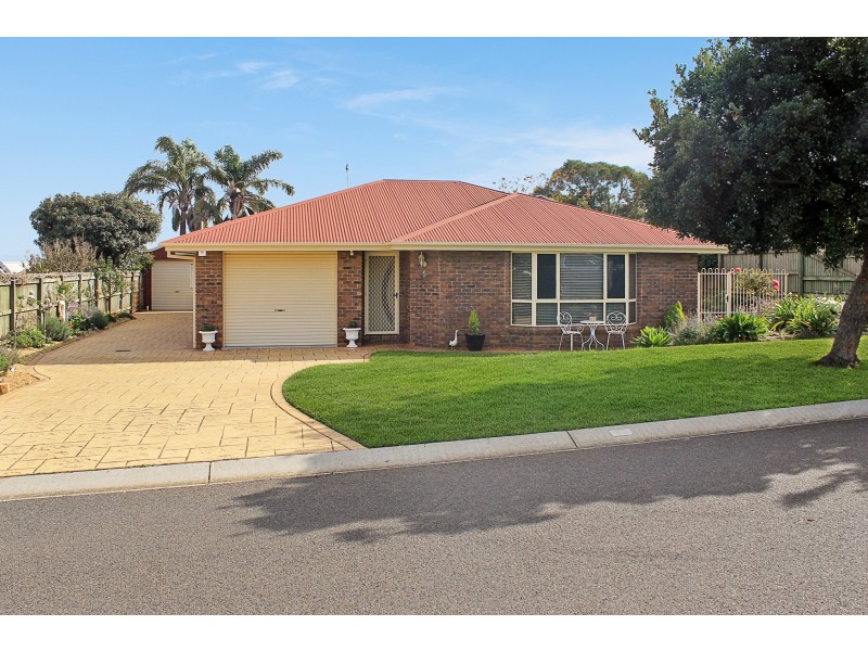 5 Navajo Street, Wilsonton QLD 4350