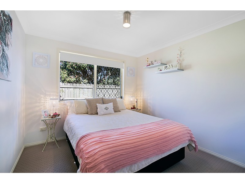 5 Navajo Street, Wilsonton QLD 4350