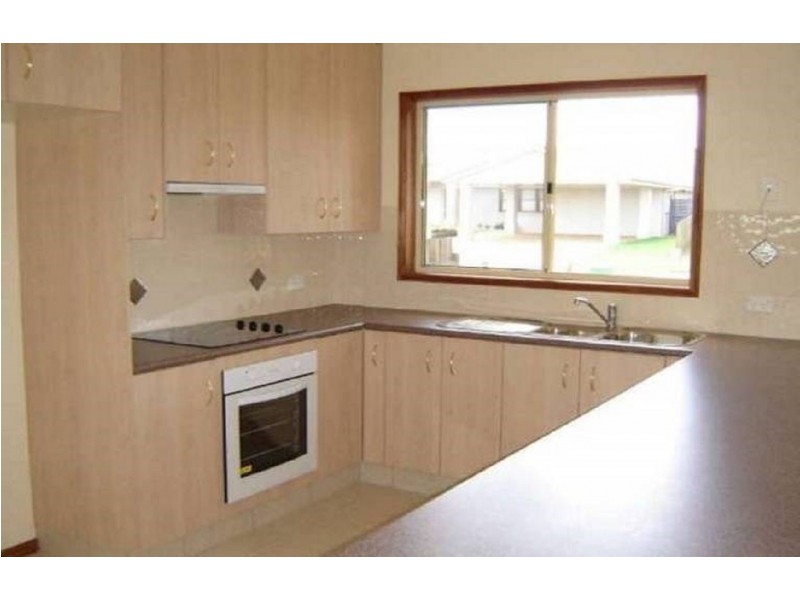 37 Hinchcliffe Drive, Kearneys Spring QLD 4350