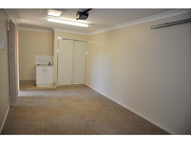 4/373 Greenwattle Street, Wilsonton QLD 4350