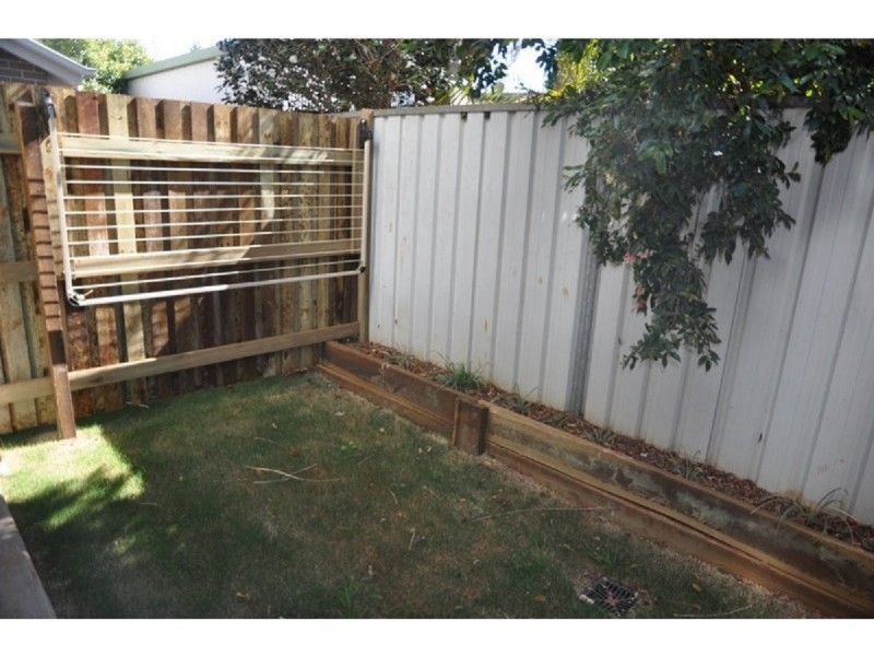 4/373 Greenwattle Street, Wilsonton QLD 4350