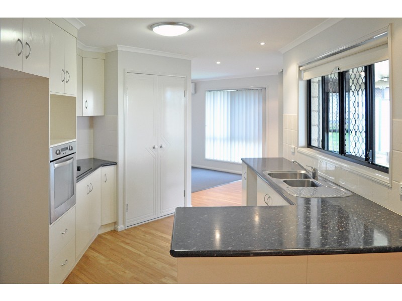 4 Patron Crescent, Glenvale QLD 4350