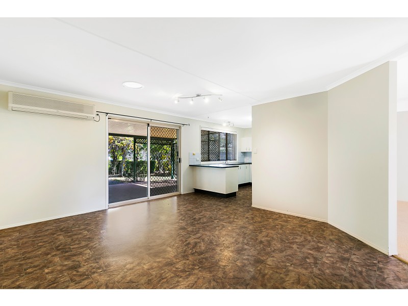 8 Bowden Court, Darling Heights QLD 4350
