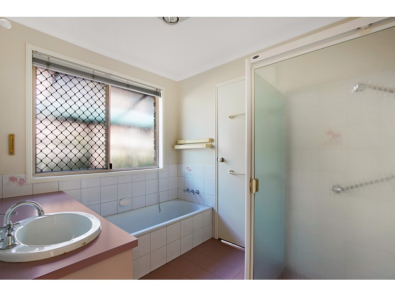 8 Bowden Court, Darling Heights QLD 4350