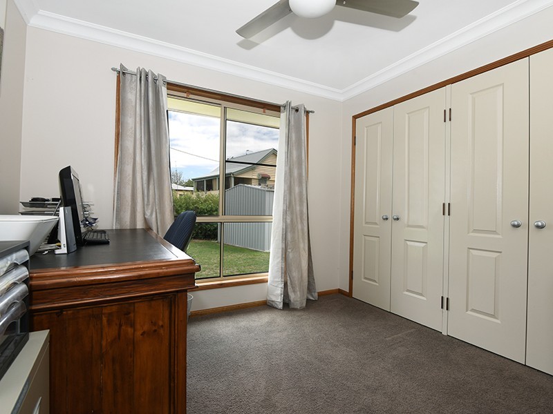 4a  Lucy Street, Cambooya QLD 4358