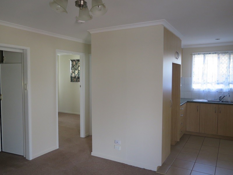 2/501 Stenner Street, Harristown QLD 4350