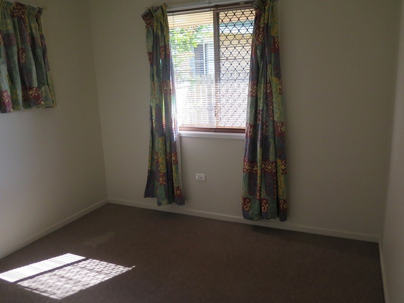 2/501 Stenner Street, Harristown QLD 4350