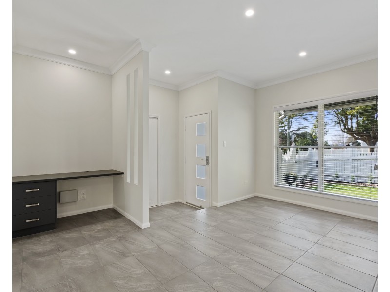 2/205a Geddes Street, South Toowoomba QLD 4350