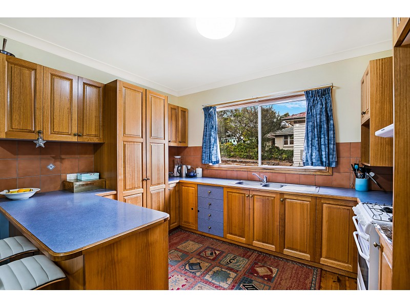 20 Collins Street, Mount Lofty QLD 4350