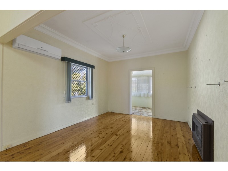 17 Tomkys Street, Rockville QLD 4350