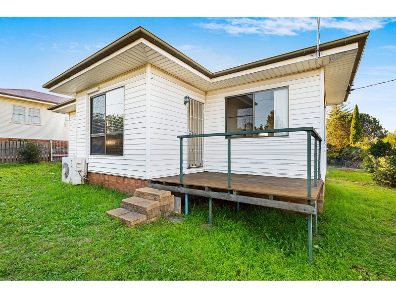157 North Street, Rockville QLD 4350