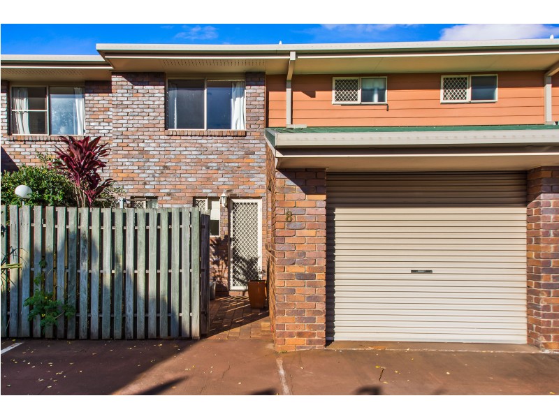 8/247 Herries Street, Newtown QLD 4350