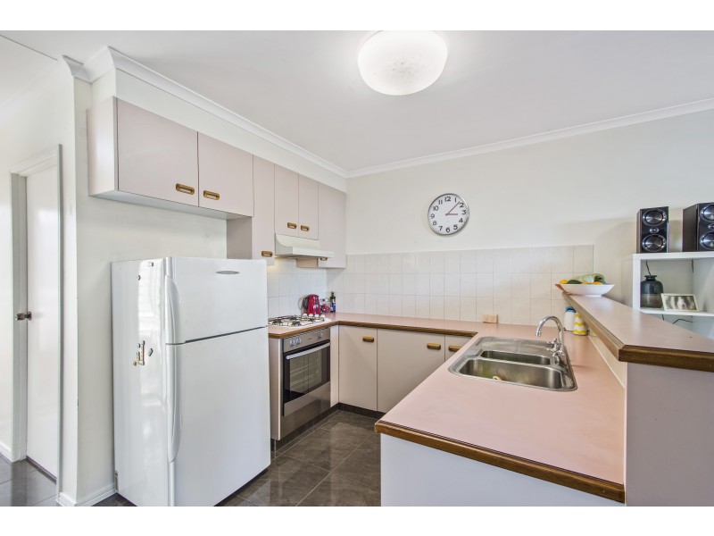 8/247 Herries Street, Newtown QLD 4350