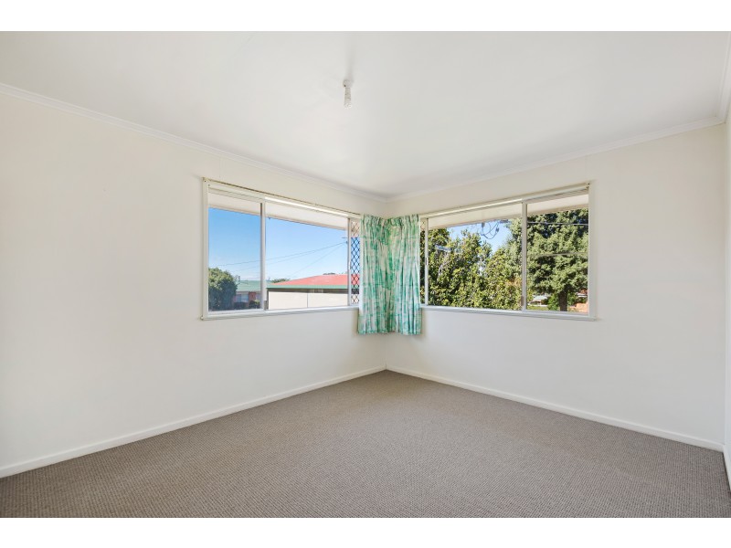 5 Evon Street, Rockville QLD 4350