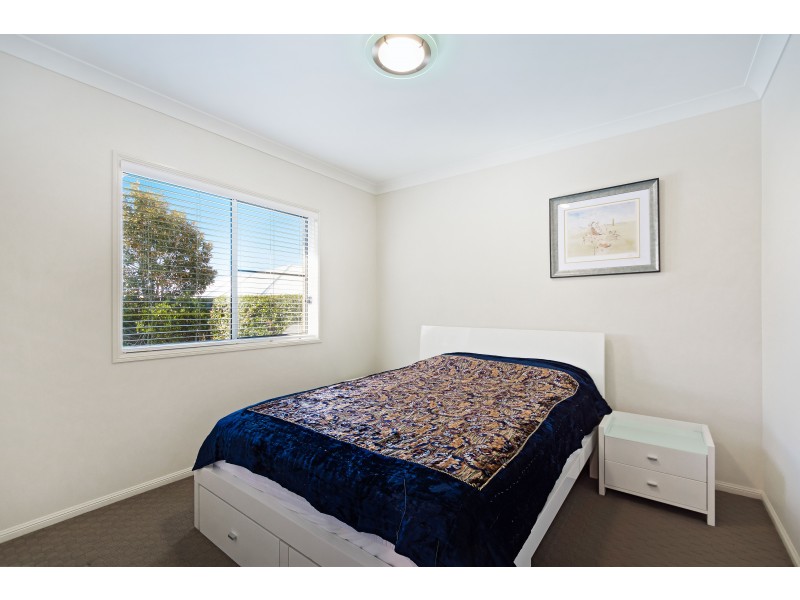 324 Ramsay Street, Middle Ridge QLD 4350