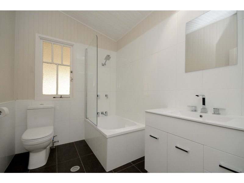 118a Neil Street, South Toowoomba QLD 4350