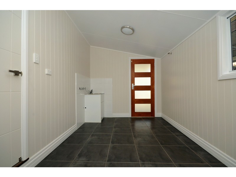 118a Neil Street, South Toowoomba QLD 4350