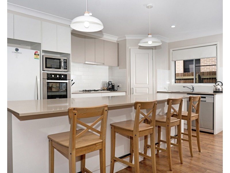 53 Entabeni Drive, Kearneys Spring QLD 4350