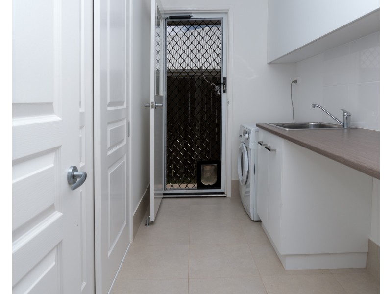 53 Entabeni Drive, Kearneys Spring QLD 4350