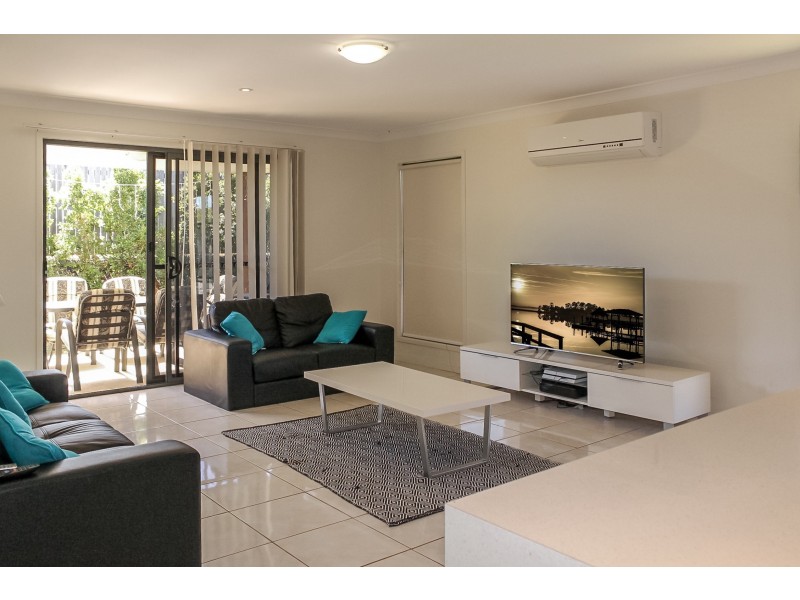 11 Kurrawa Crescent, Glenvale QLD 4350