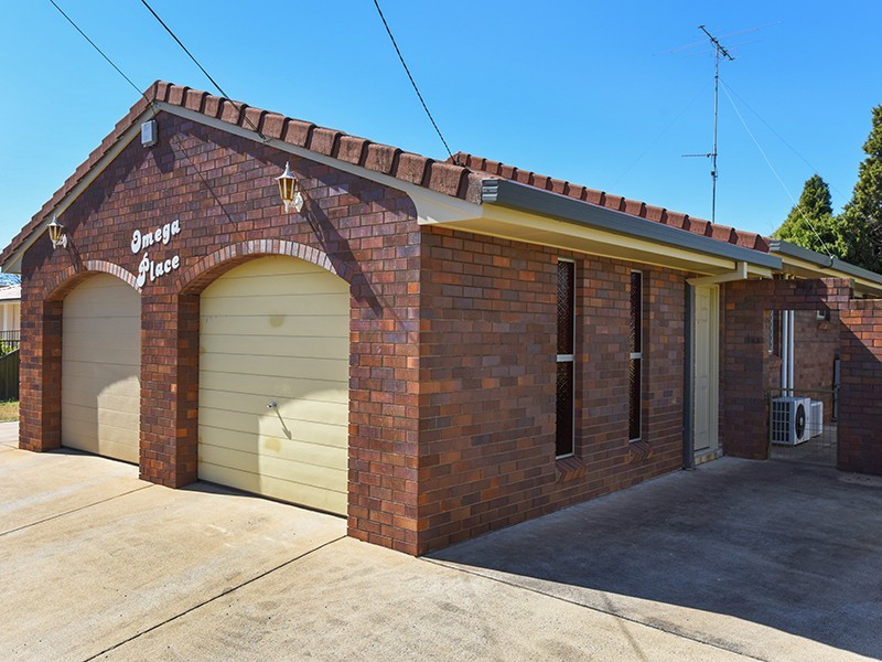 2/6 Begonia Court, Centenary Heights QLD 4350