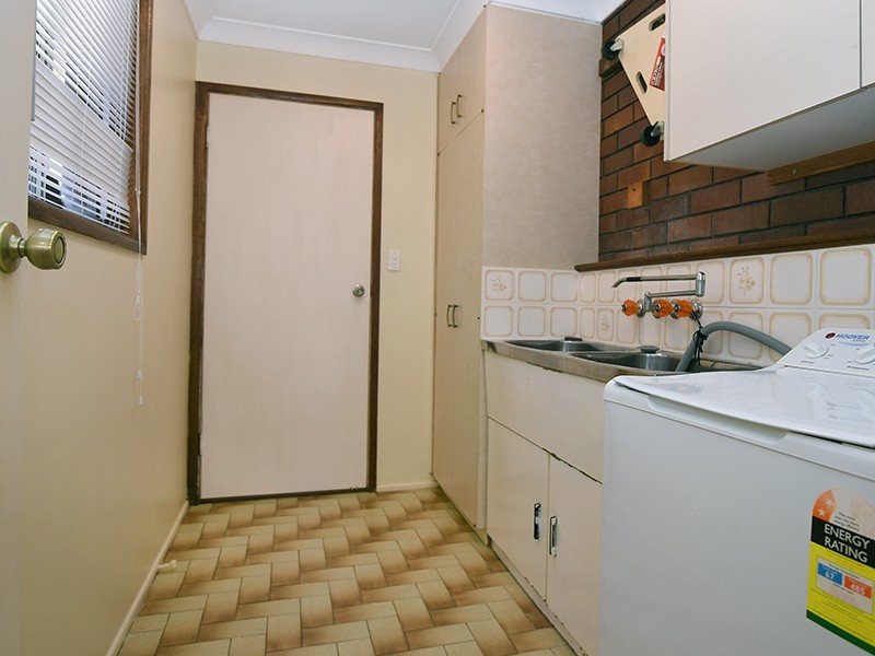 2/6 Begonia Court, Centenary Heights QLD 4350