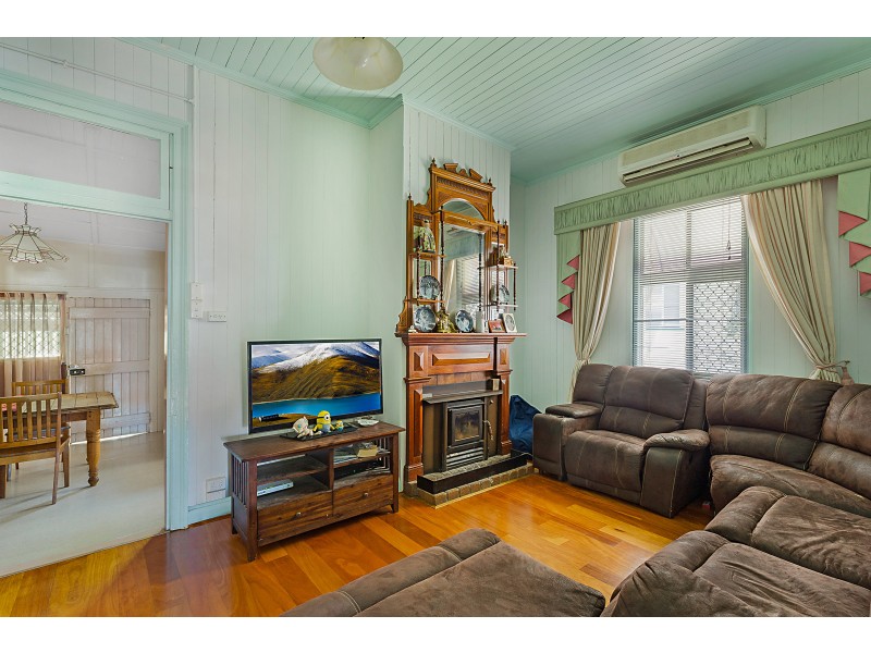 42 Hill Street, Toowoomba QLD 4350