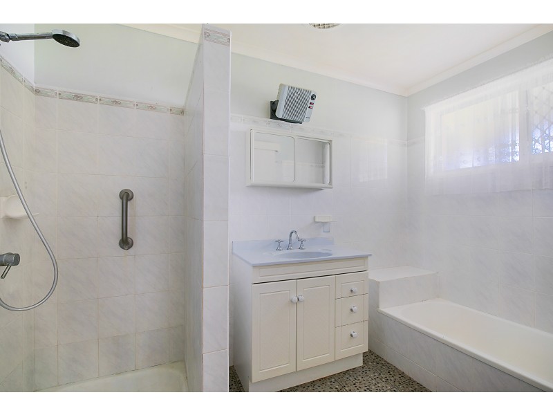 8  Blue Hills Drive, Rangeville QLD 4350