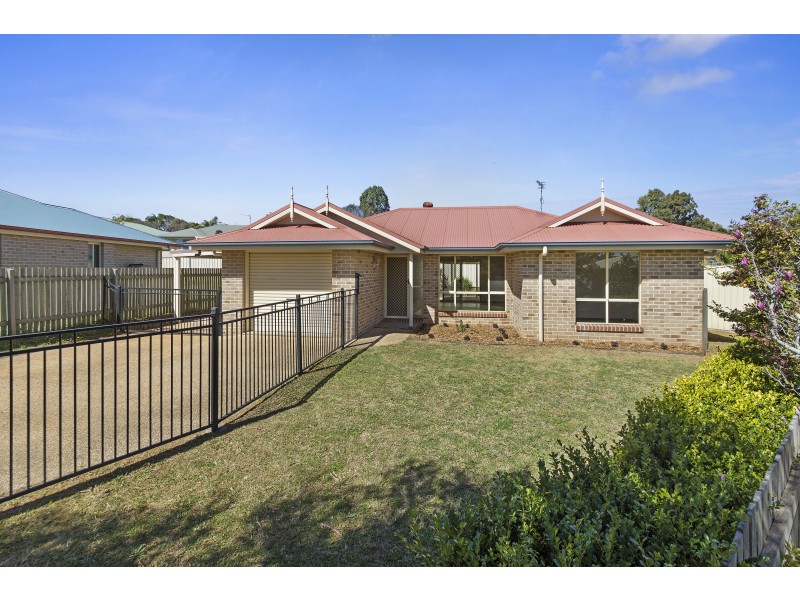 20 Dyson Drive, Darling Heights QLD 4350