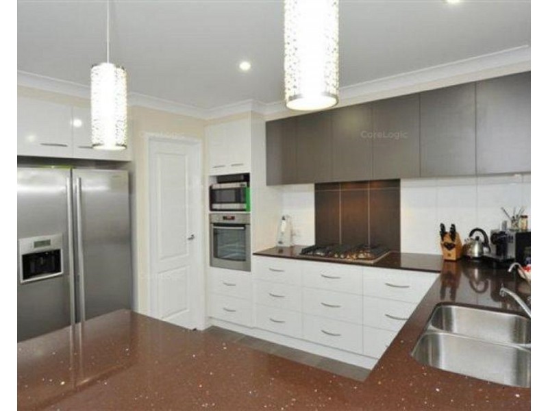 17 Schneider Court, Middle Ridge QLD 4350