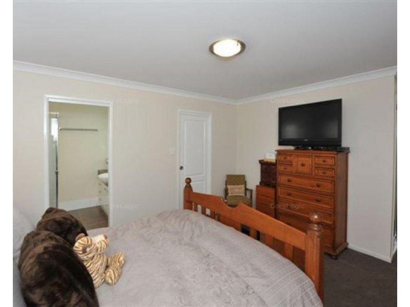 17 Schneider Court, Middle Ridge QLD 4350