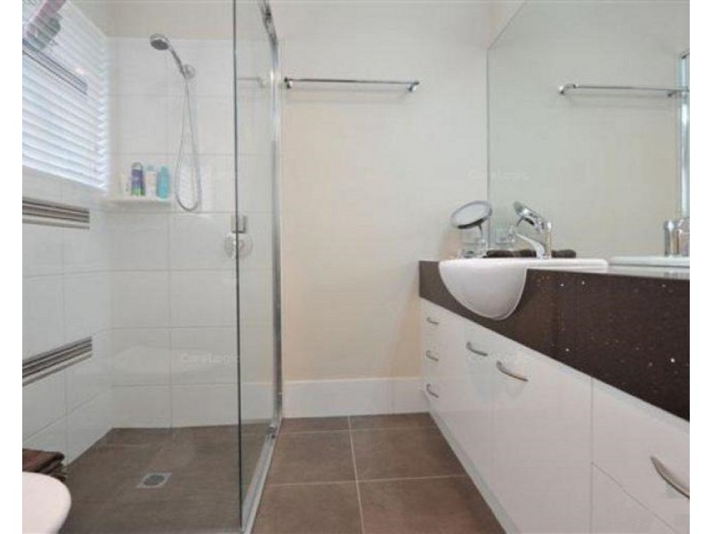 17 Schneider Court, Middle Ridge QLD 4350