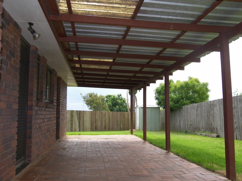 1 Wilga Court, Newtown QLD 4350
