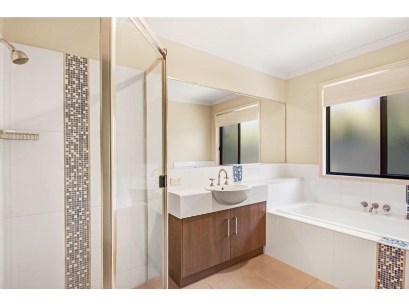 1 Rosella Street, Rangeville QLD 4350