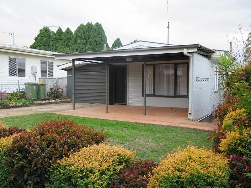89 Long Street, South Toowoomba QLD 4350